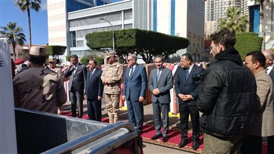 محافظ كفر الشيخ يشهد فعاليات إحتفال المنطقة الشمالية العسكرية لتوزيع  الأجهزة الكهربائية للأسر الأولي بالرعاية.. محافظات (كفرالشيخ _الإسكندرية_الغربية_البحيرة)