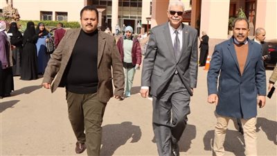 رئيس جامعة المنوفية يتفقد إنتخابات عضوية مجلس صندوق تحسين العاملين بالجامعات الحكومية