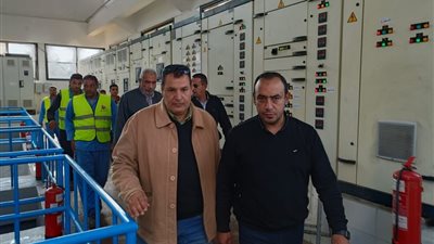  وزير الإسكان يتابع موقف مشروعات المرافق والطرق والتطوير الجارية بمدن القاهرة الجديدة