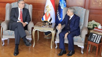 الفريق أسامة ربيع يبحث سبل التعاون مع السفير الهولندي في مجالات التدريب والتحول الأخضر