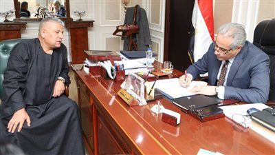 وزير العمل لـ 