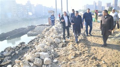 محافظ الغربية يتابع مشروعات الرصف والتطوير بالمحلة الكبرى
