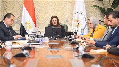 وزيرة الهجرة تعقد اجتماعا مع أعضاء الجاليات المصرية في رومانيا وبلغاريا