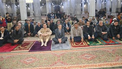 محافظ الغربية يؤدي صلاة المغرب بالمسجد الأحمدي ويشهد احتفال ليلة النصف من شعبان 