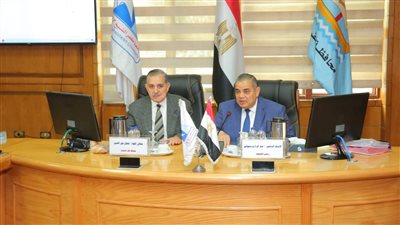 محافظ كفر الشيخ يستعرض المشروعات الخدمية والتنموية  فى اجتماع مجلس الجامعة