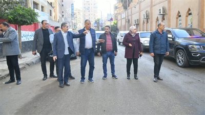 بجولته الصباحية.. محافظ الغربية يتابع أعمال التطوير والرصف بكفر الزيات
