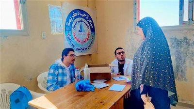 محافظ دمياط: فحص 1216 مواطنا في قافلة طبية بكفر سعد
