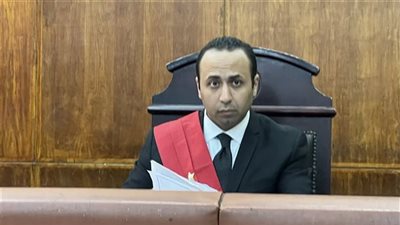 فتاتي الأسانسير.. حيثيات حبس الأب وصديقيه.. والمحكمة ترد على الدفاع بالتفصيل