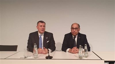 وزير السياحة والآثار يعقد مؤتمرا صحفيا ببورصة برلين السياحية 