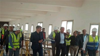 وزير الإسكان يتابع مشروع توسعة مأخذ محطة مياه القاهرة الجديدة