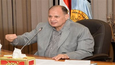 محافظ أسيوط يستعرض جهود مديرية العمل خلال شهر فبراير الماضي