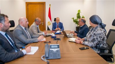 وزير الري يتابع الدراسة المقترحة لتحديث منظومة إدارة المياه بقناطر الدلتا