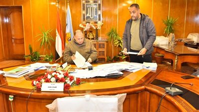 محافظ أسيوط يتابع إنهاء إجراءات توفيق أوضاع الكنائس والمباني الخدمية التابعة لها