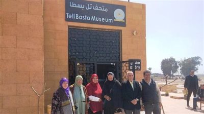 إحتفالاً بعيد الأم ...متحف تل بسطا بالشرقية ينظم احتفالية لأعضاء نادي المسنين بالزقازيق