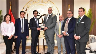 رئيس هيئة الرعاية الصحية يلتقي مع المدير الإقليمي للوكالة الفرنسية للخبرة التقنية