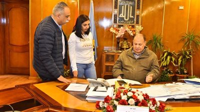 محافظ أسيوط يعلن اعتماد اللائحة المالية والإدارية لمركز معلومات شبكات المرافق