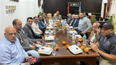 إعلام الأزهر تنظم إفطارًا جماعيًا.. تدعيمًا لأواصر الأخوة وإذابة للحواجز الوظيفية