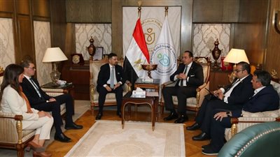 رئيس الهيئة الصحية يبحث تعزيز التعاون مع الرئيس الإقليمي لشركة فياترس بمنطقة الشرق الأوسط