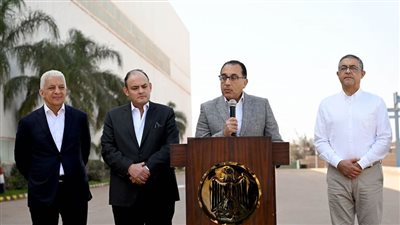 رئيس الوزراء: الحكومة والبنك المركزي عملا على تأمين كل الاحتياجات الدولارية