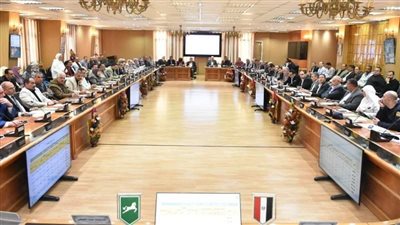 تنفيذي الشرقية يستعرض موقف منظومة المتغيرات المكانية وأملاك الدولة في مخالفات البناء