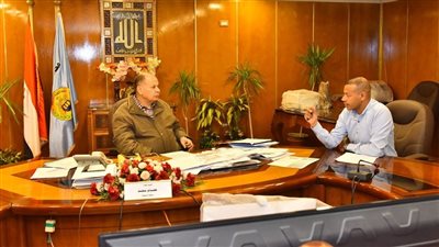 استعدادا لعيد الفطر.. محافظ أسيوط يشدد على توفير السلع الغذائية بأسعار مناسبة