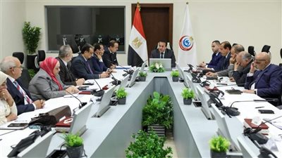 وزير الصحة يناقش خطة التأمين الطبي بعيد الفطر المبارك