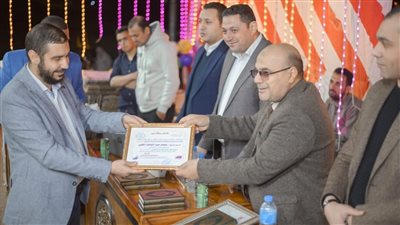 تكريم حفظة القرآن الكريم بمركز الحصري 