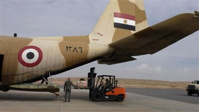 القوات الجوية تسقط عشرات الأطنان من المساعدات الإنسانية والإغاثية على غزة 