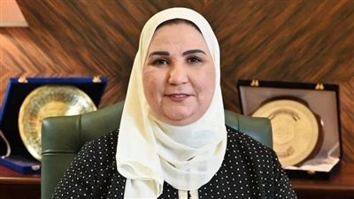 وزيرة التضامن تستعرض الخدمات العلاجية للخط الساخن لصندوق مكافحة الإدمان