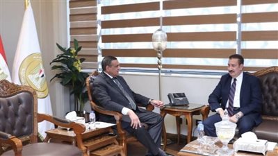 وزير التنمية المحلية يتابع مع محافظ المنوفية الموقف التنفيذي لمشروعات 