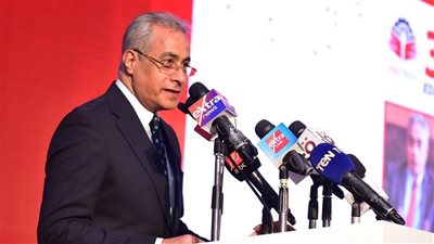 وزير العمل يؤكد الجهود لتنفيذ برامج ربط التدريب المهني بإحتياجات سوق العمل