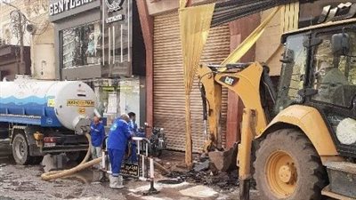 محافظ الشرقية يأمر بسرعة إصلاح كسر بماسورة مياه الشرب بشارع الجلاء بالزقازيق
