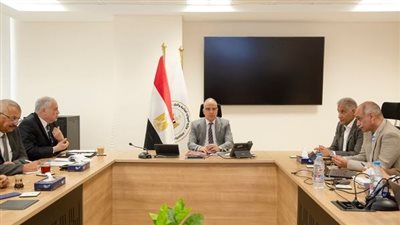 وزير الري: إتخاذ إجراءات جادة للتعامل مع قضايا المياه والمناخ 