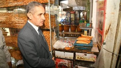 محافظ الغربية يقود حملة تفتيشية مفاجئة على المخابز والمطاعم