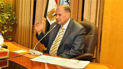 محافظ أسيوط يعلن تشكيل اللجنة التنفيذية للدورة الثالثة لمبادرة المشروعات الخضراء الذكية 