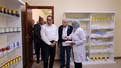 رئيس الوزراء يزور 