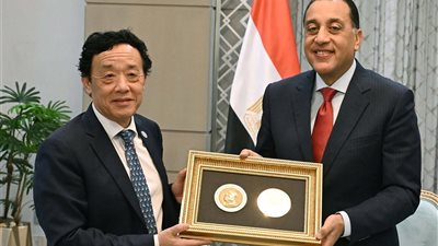 رئيس الوزراء يستقبل المدير العام للفاو لتسلم 