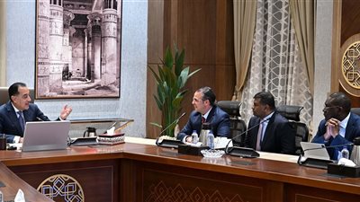 مدبولي يلتقي مسؤولي «شيفرون» لبحث توسع استثمارات الغاز والبترول وتعزيز الشراكة مع مصر