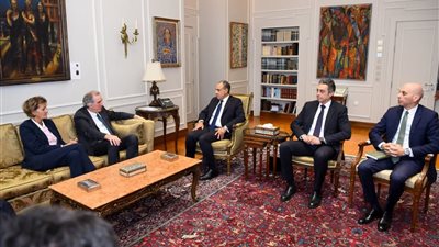 وزير الخارجية يستقبل المبعوث الأوروبي الخاص لعملية السلام ويؤكد دعم مصر للفلسطينيين