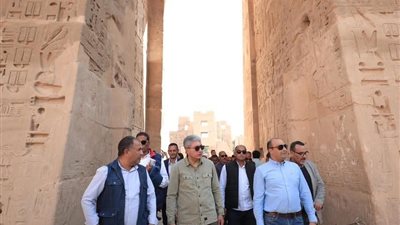 وزير السياحة والآثار يتفقد مشروعات ترميم المواقع الأثرية بالأقصر