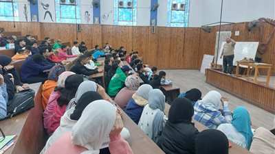 تعليم السويس يطلق مبادرة تعليمية مجانية لدعم طلاب الشهادة الإعدادية        