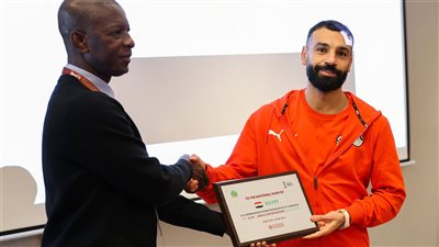 كاف يمنح محمد صلاح شهادة مشاركة منتخب مصر في أمم أفريقيا