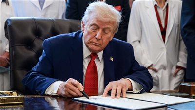بعد تجاوز الناتج المحلي الإجمالي للتوقعات.. ترامب يصدر إنذارا لرئيس الاحتياطي الفيدرالي المرتقب