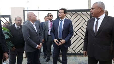 وزير الثقافة ومحافظ القاهرة يتفقدان مكتبة «نون السحار 2» بزهراء المعادي تمهيدًا لافتتاحها قريبًا
