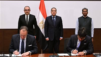 رئيس الوزراء يشهد توقيع عقد تشغيل فندق الكونتيننتال التاريخي بعلامة 