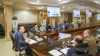  عبد المعطى يستعرض الموقف التنفيذي لـ «مشروعات تحسين نوعية المياه بمصرف كيتشنر» بكفرالشيخ