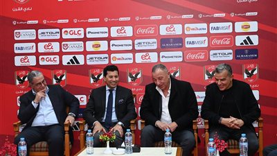 وزير الشباب والرياضة يبحث مع مجلس إدارة الأهلي دعم النشاط الرياضي وتطوير المنشآت