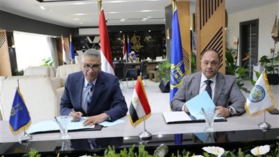رئيس هيئة تنمية الصعيد ومحافظ أسوان يوقعان بروتوكولات تعاون لتنفيذ مشروعات تنموية بالمحافظة