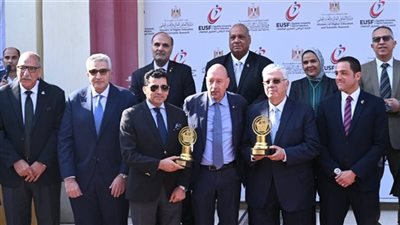 وزيرا الشباب والتعليم العالي يكرمان طلاب الجامعات الفائزين في البطولات العالمية