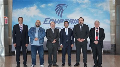 أكاديمية مصر للطيران و